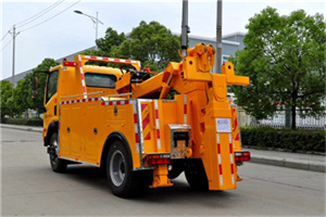 横峰高速路拖车费